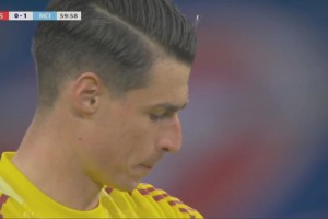 巨大失误！凯帕扑救脱手致丢球！奥赖利头球破门曼城取得领先！