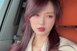 小七：祈祷穆迪没事，看到他膝盖变形那下，我心脏一直突突的