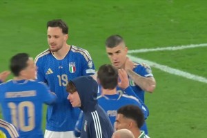 一战定命运！意大利2-0北爱尔兰，再赢一场晋级世界杯！